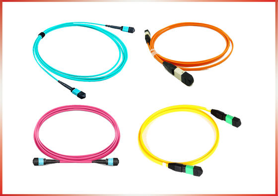 MPO-MPO Kobieta 12 włókien Niska strata 0,35dB Typ A B Plenum (OFNP) OS2 9/125 Kabel jednowarunkowy, żółty